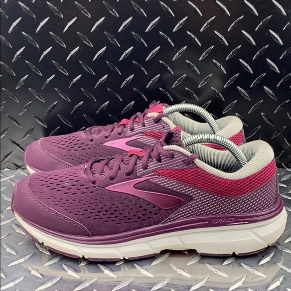 Brooks Shoes - BROOKS DYAD 10